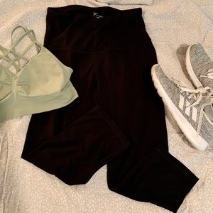 Women’s Capri workout leggings